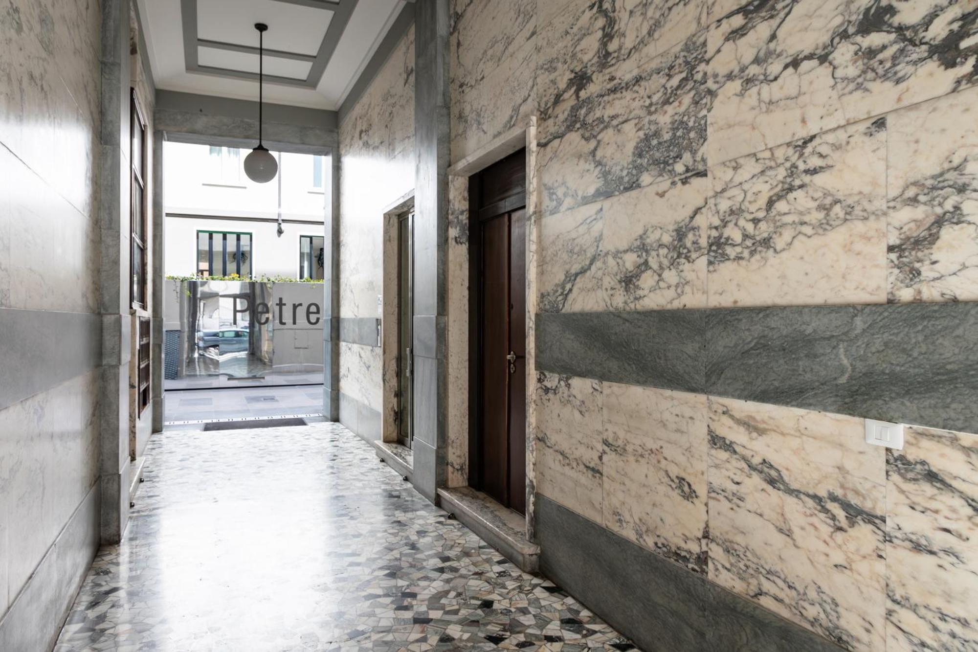 Apartment 5' From Metro Lima, Design Mailand